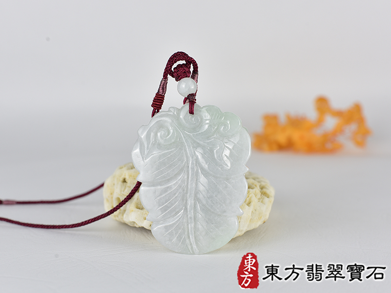 翡翠馬項鍊玉珮(馬上有錢:馬牌翡翠馬玉珮、緬甸玉馬玉墜、馬十二生肖項鍊)。綠色糯種翡翠馬,HO090。客製化訂做各種翡翠馬吊墜玉珮項鍊。★附A貨翡翠雙證書 3.jpg