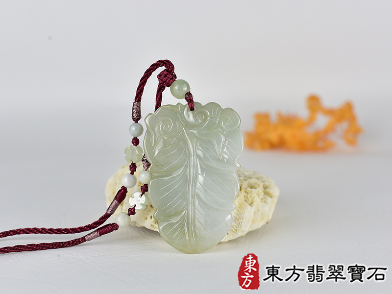 翡翠馬項鍊玉珮(馬上有錢:馬牌翡翠馬玉珮、緬甸玉馬玉墜、馬十二生肖項鍊)。綠色糯種翡翠馬,HO091。客製化訂做各種翡翠馬吊墜玉珮項鍊。★附A貨翡翠雙證書 3.jpg