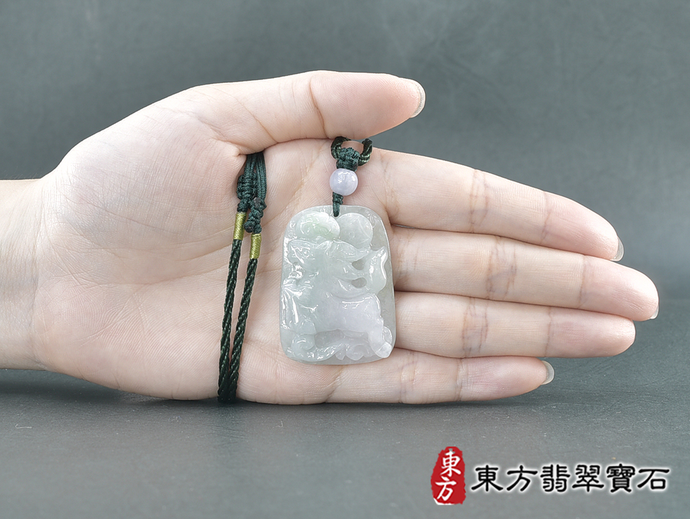 翡翠馬項鍊玉珮(馬上有錢:馬牌翡翠馬玉珮、緬甸玉馬玉墜、馬十二生肖項鍊)。綠色糯種翡翠馬,HO092。客製化訂做各種翡翠馬吊墜玉珮項鍊。★附A貨翡翠雙證書 5.jpg