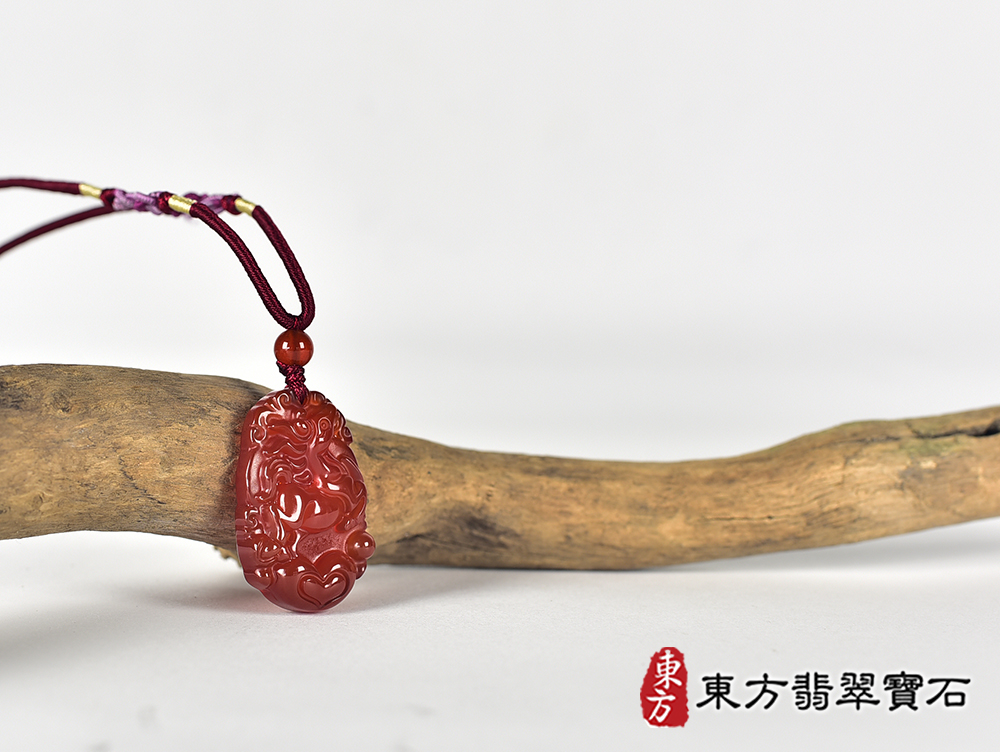 瑪瑙馬項鍊玉珮(馬到成功帶如意:馬牌瑪瑙馬玉珮、玉髓馬玉墜、馬十二生肖項鍊)。紅瑪瑙玉髓馬,HO097。客製化訂做各種瑪瑙玉髓馬吊墜玉珮項鍊。★附東方翡翠寶石保證卡 4.jpg