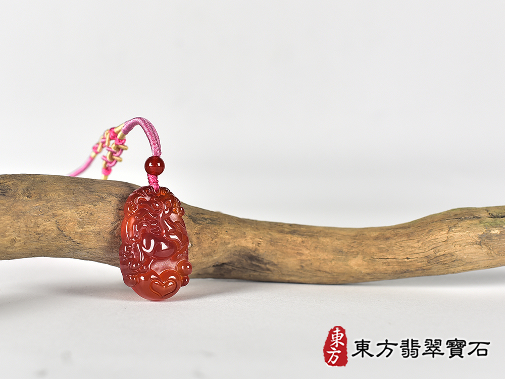 瑪瑙馬項鍊玉珮(馬到成功帶如意:馬牌瑪瑙馬玉珮、玉髓馬玉墜、馬十二生肖項鍊)。紅瑪瑙玉髓馬,HO098。客製化訂做各種瑪瑙玉髓馬吊墜玉珮項鍊。★附東方翡翠寶石保證卡 4.jpg