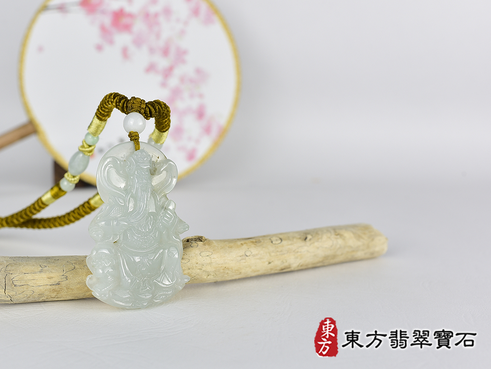 翡翠關公項鍊玉珮(關聖帝君:關公牌A貨翡翠關公玉珮、緬甸玉關公玉墜)。關公,KG686。客製化訂做各種翡翠關公吊墜玉珮項鍊。★附A貨翡翠雙證書 4.jpg