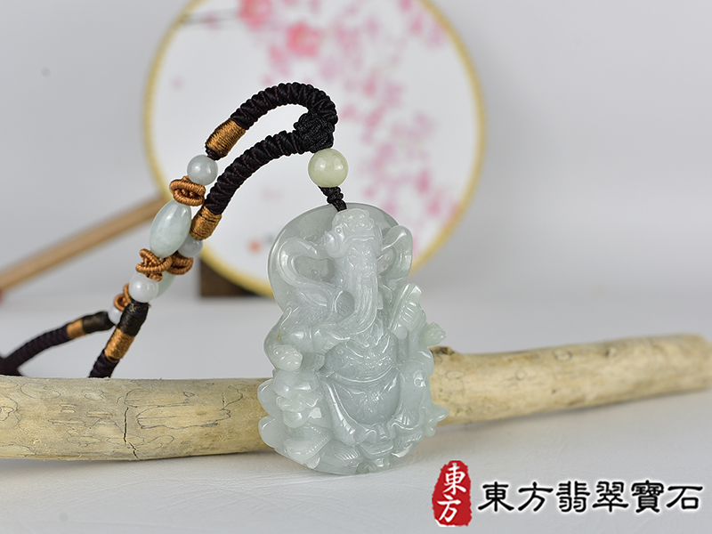 翡翠關公項鍊玉珮(關聖帝君:關公牌A貨翡翠關公玉珮、緬甸玉關公玉墜)。關公,KG687。客製化訂做各種翡翠關公吊墜玉珮項鍊。★附A貨翡翠雙證書 2.jpg