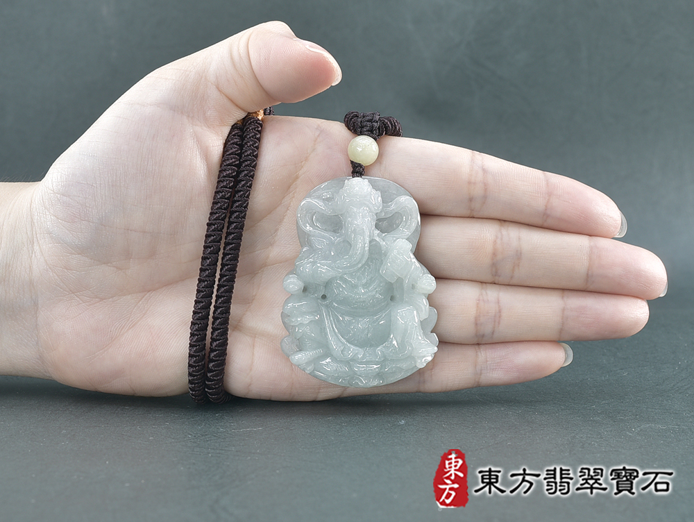 翡翠關公項鍊玉珮(關聖帝君:關公牌A貨翡翠關公玉珮、緬甸玉關公玉墜)。關公,KG687。客製化訂做各種翡翠關公吊墜玉珮項鍊。★附A貨翡翠雙證書 5.jpg