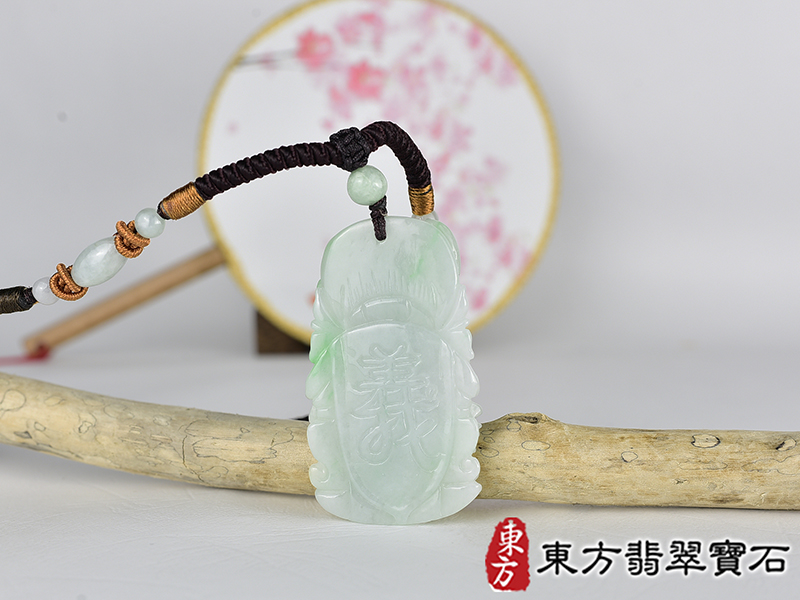 翡翠關公項鍊玉珮(關聖帝君:關公牌A貨翡翠關公玉珮、緬甸玉關公玉墜)。關公,KG688。客製化訂做各種翡翠關公吊墜玉珮項鍊。★附A貨翡翠雙證書 3.jpg