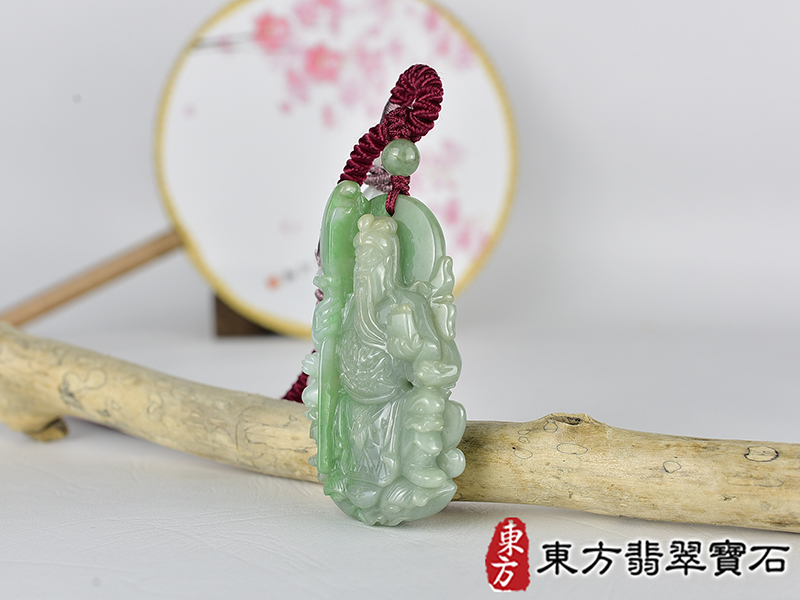 翡翠關公項鍊玉珮(關聖帝君:關公牌A貨翡翠關公玉珮、緬甸玉關公玉墜)。關公,KG690。客製化訂做各種翡翠關公吊墜玉珮項鍊。★附A貨翡翠雙證書 1.jpg