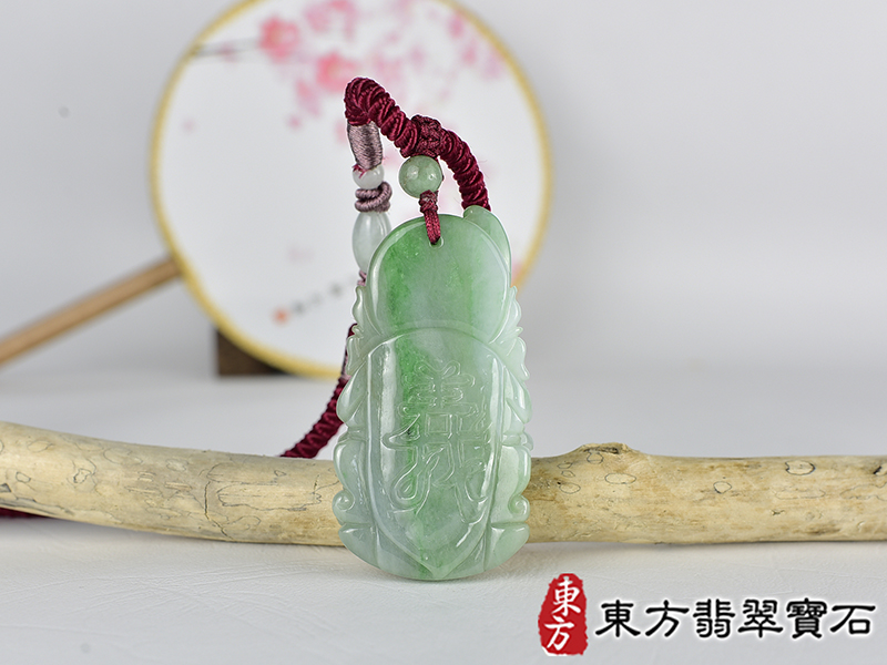 翡翠關公項鍊玉珮(關聖帝君:關公牌A貨翡翠關公玉珮、緬甸玉關公玉墜)。關公,KG690。客製化訂做各種翡翠關公吊墜玉珮項鍊。★附A貨翡翠雙證書 3.jpg