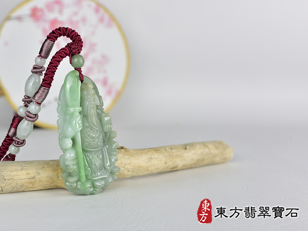 翡翠關公項鍊玉珮(關聖帝君:關公牌A貨翡翠關公玉珮、緬甸玉關公玉墜)。關公,KG690。客製化訂做各種翡翠關公吊墜玉珮項鍊。★附A貨翡翠雙證書 4.jpg
