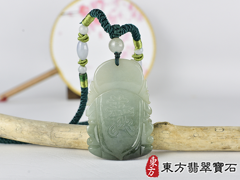 翡翠關公項鍊玉珮(關聖帝君:關公牌A貨翡翠關公玉珮、緬甸玉關公玉墜)。關公,KG691。客製化訂做各種翡翠關公吊墜玉珮項鍊。★附A貨翡翠雙證書 3.jpg