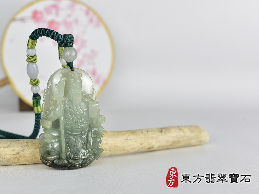 翡翠關公項鍊玉珮(關聖帝君:關公牌A貨翡翠關公玉珮、緬甸玉關公玉墜)。關公,KG691。客製化訂做各種翡翠關公吊墜玉珮項鍊。★附A貨翡翠雙證書 4.jpg