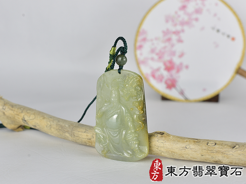 翡翠關公項鍊玉珮(關聖帝君:關公牌A貨翡翠關公玉珮、緬甸玉關公玉墜)。關公,KG737。客製化訂做各種翡翠關公吊墜玉珮項鍊。★附A貨翡翠雙證書 1.jpg