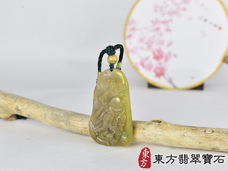 翡翠關公項鍊玉珮(關聖帝君:關公牌A貨翡翠關公玉珮、緬甸玉關公玉墜)。關公,KG743。客製化訂做各種翡翠關公吊墜玉珮項鍊。★附A貨翡翠雙證書 1.jpg