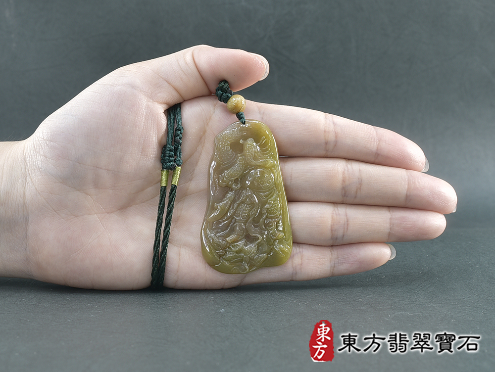 翡翠關公項鍊玉珮(關聖帝君:關公牌A貨翡翠關公玉珮、緬甸玉關公玉墜)。關公,KG743。客製化訂做各種翡翠關公吊墜玉珮項鍊。★附A貨翡翠雙證書 5.jpg