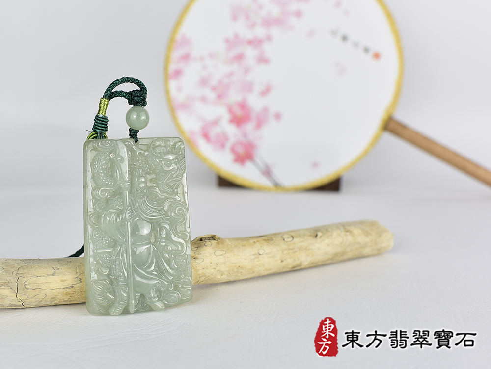翡翠關公項鍊玉珮(關聖帝君:關公牌A貨翡翠關公玉珮、緬甸玉關公玉墜)。關公,KG746。客製化訂做各種翡翠關公吊墜玉珮項鍊。★附A貨翡翠雙證書 4.jpg