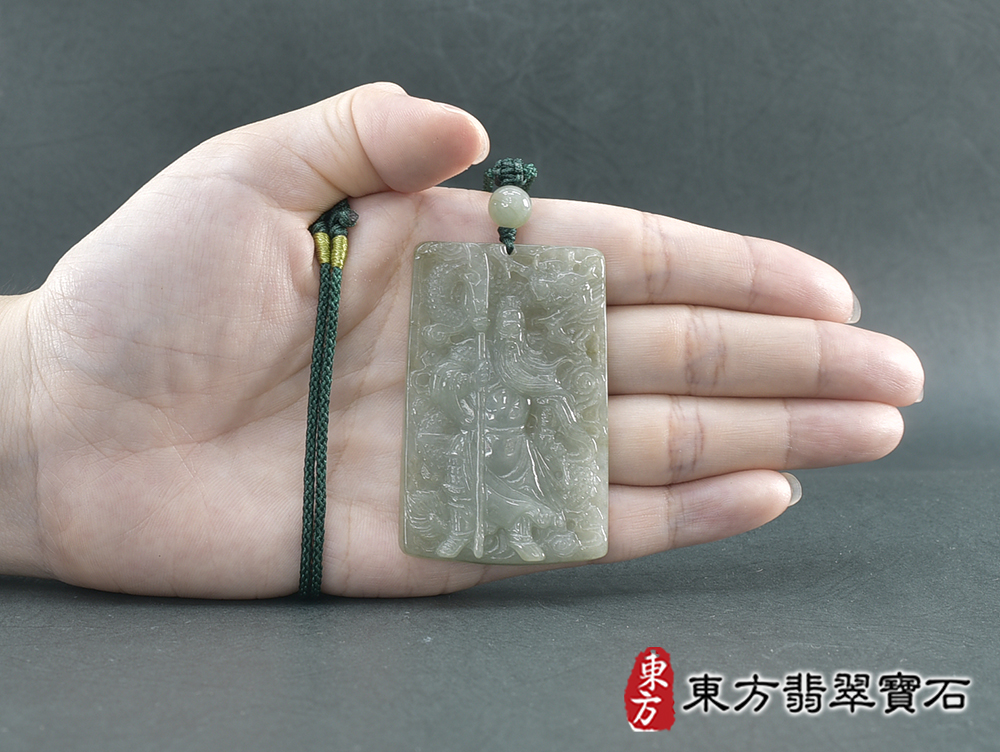 翡翠關公項鍊玉珮(關聖帝君:關公牌A貨翡翠關公玉珮、緬甸玉關公玉墜)。關公,KG746。客製化訂做各種翡翠關公吊墜玉珮項鍊。★附A貨翡翠雙證書 5.jpg