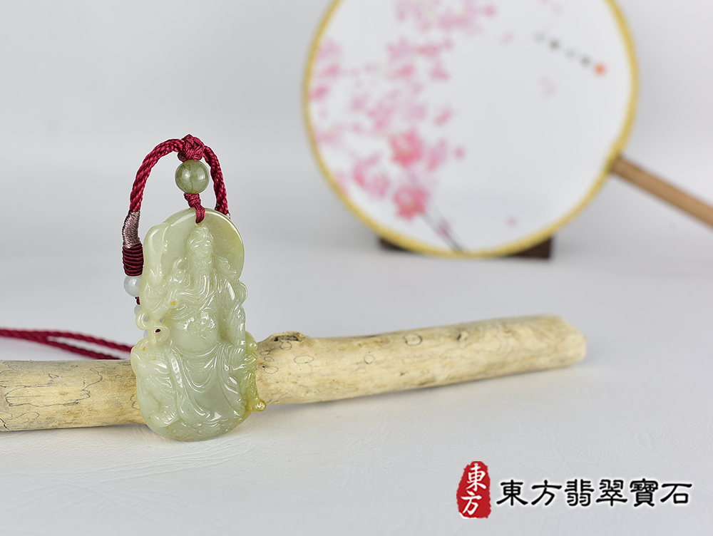 翡翠關公項鍊玉珮(關聖帝君:關公牌A貨翡翠關公玉珮、緬甸玉關公玉墜)。關公,KG747。客製化訂做各種翡翠關公吊墜玉珮項鍊。★附A貨翡翠雙證書 4.jpg