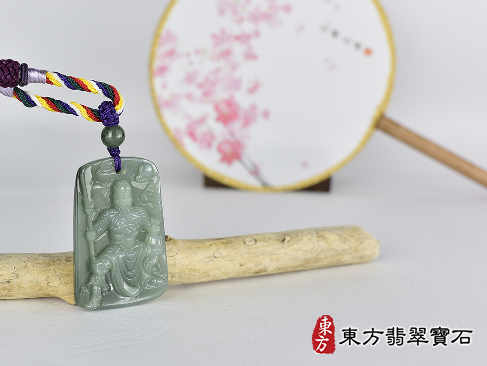 翡翠關公項鍊玉珮(關聖帝君:關公牌A貨翡翠關公玉珮、緬甸玉關公玉墜)。關公,KG753。客製化訂做各種翡翠關公吊墜玉珮項鍊。★附A貨翡翠雙證書 4.jpg
