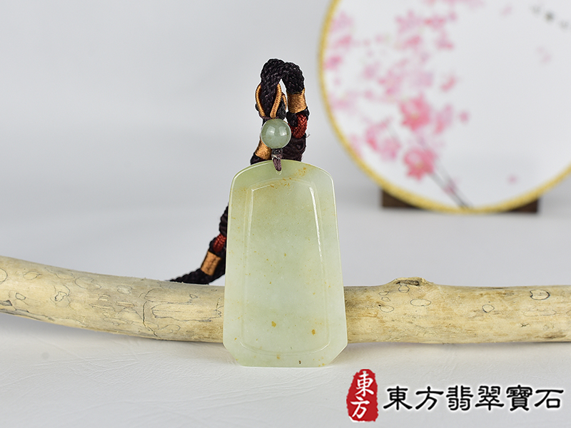 翡翠關公項鍊玉珮(關聖帝君:關公牌A貨翡翠關公玉珮、緬甸玉關公玉墜)。關公,KG757。客製化訂做各種翡翠關公吊墜玉珮項鍊。★附A貨翡翠雙證書 3.jpg