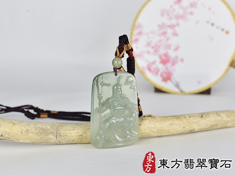 翡翠關公項鍊玉珮(關聖帝君:關公牌A貨翡翠關公玉珮、緬甸玉關公玉墜)。關公,KG758。客製化訂做各種翡翠關公吊墜玉珮項鍊。★附A貨翡翠雙證書 2.jpg