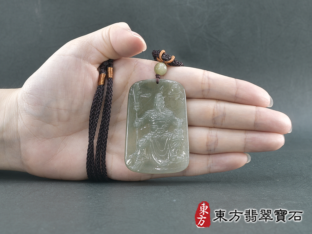 翡翠關公項鍊玉珮(關聖帝君:關公牌A貨翡翠關公玉珮、緬甸玉關公玉墜)。關公,KG758。客製化訂做各種翡翠關公吊墜玉珮項鍊。★附A貨翡翠雙證書 5.jpg