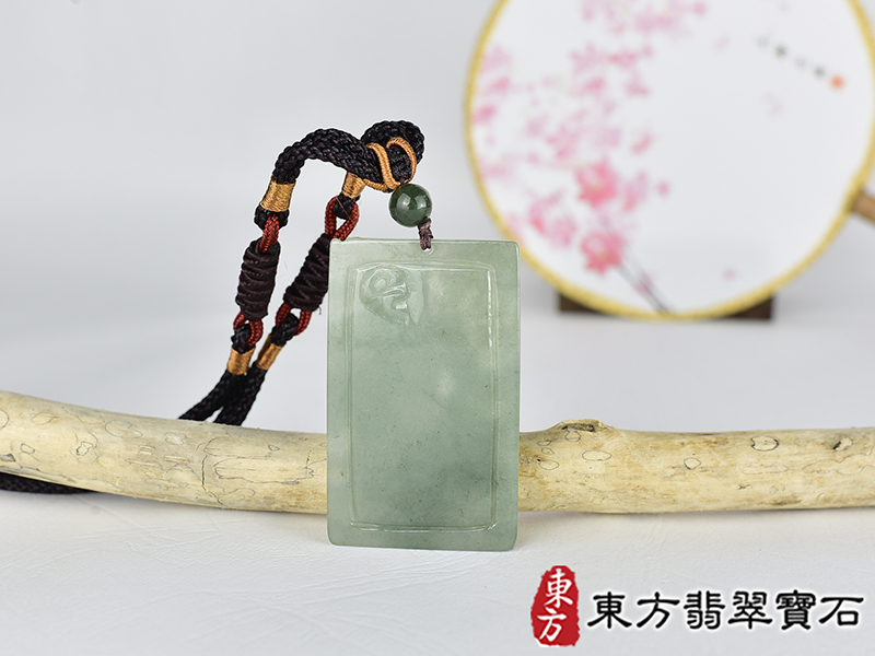 翡翠關公項鍊玉珮(關聖帝君:關公牌A貨翡翠關公玉珮、緬甸玉關公玉墜)。關公,KG759。客製化訂做各種翡翠關公吊墜玉珮項鍊。★附A貨翡翠雙證書 3.jpg