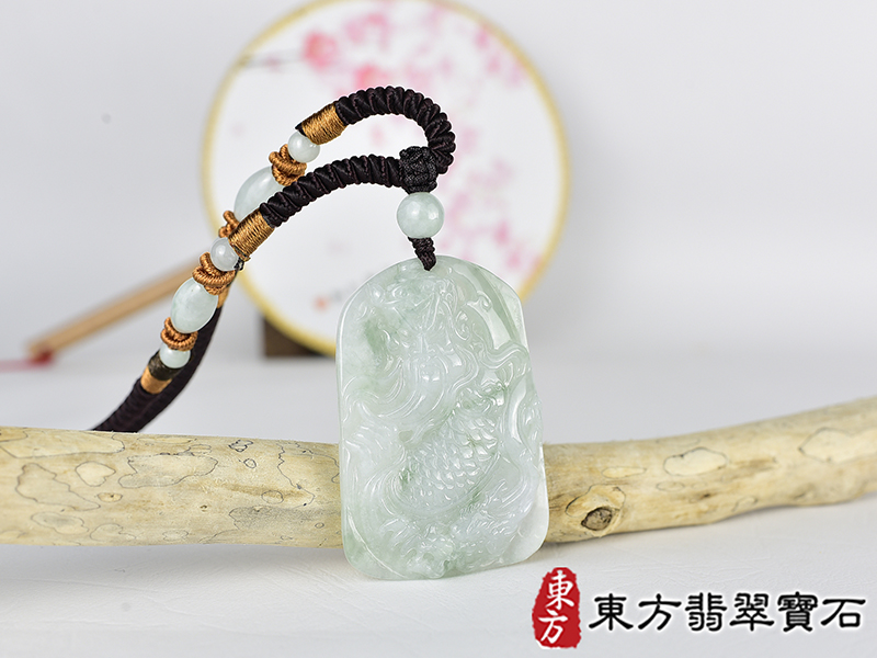 翡翠關公項鍊玉珮(關聖帝君:關公牌A貨翡翠關公玉珮、緬甸玉關公玉墜)。關公,KG775。客製化訂做各種翡翠關公吊墜玉珮項鍊。★附A貨翡翠雙證書 2.jpg