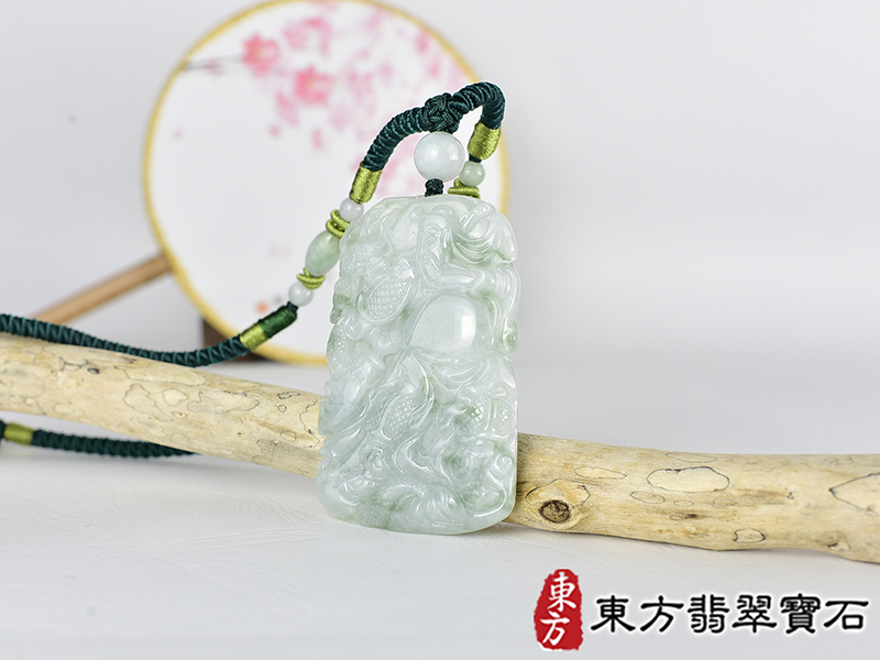 翡翠關公項鍊玉珮(關聖帝君:關公牌A貨翡翠關公玉珮、緬甸玉關公玉墜)。關公,KG777。客製化訂做各種翡翠關公吊墜玉珮項鍊。★附A貨翡翠雙證書 1.jpg