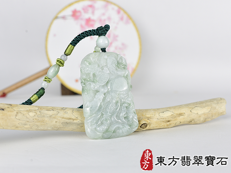 翡翠關公項鍊玉珮(關聖帝君:關公牌A貨翡翠關公玉珮、緬甸玉關公玉墜)。關公,KG777。客製化訂做各種翡翠關公吊墜玉珮項鍊。★附A貨翡翠雙證書 2.jpg