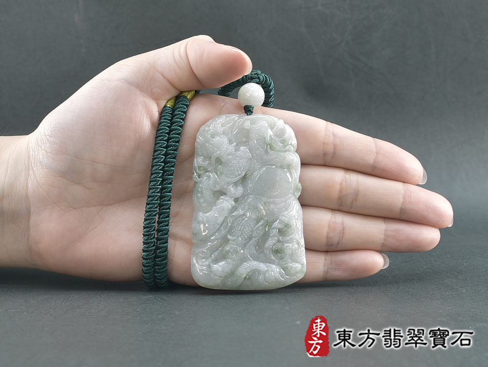 翡翠關公項鍊玉珮(關聖帝君:關公牌A貨翡翠關公玉珮、緬甸玉關公玉墜)。關公,KG777。客製化訂做各種翡翠關公吊墜玉珮項鍊。★附A貨翡翠雙證書 5.jpg