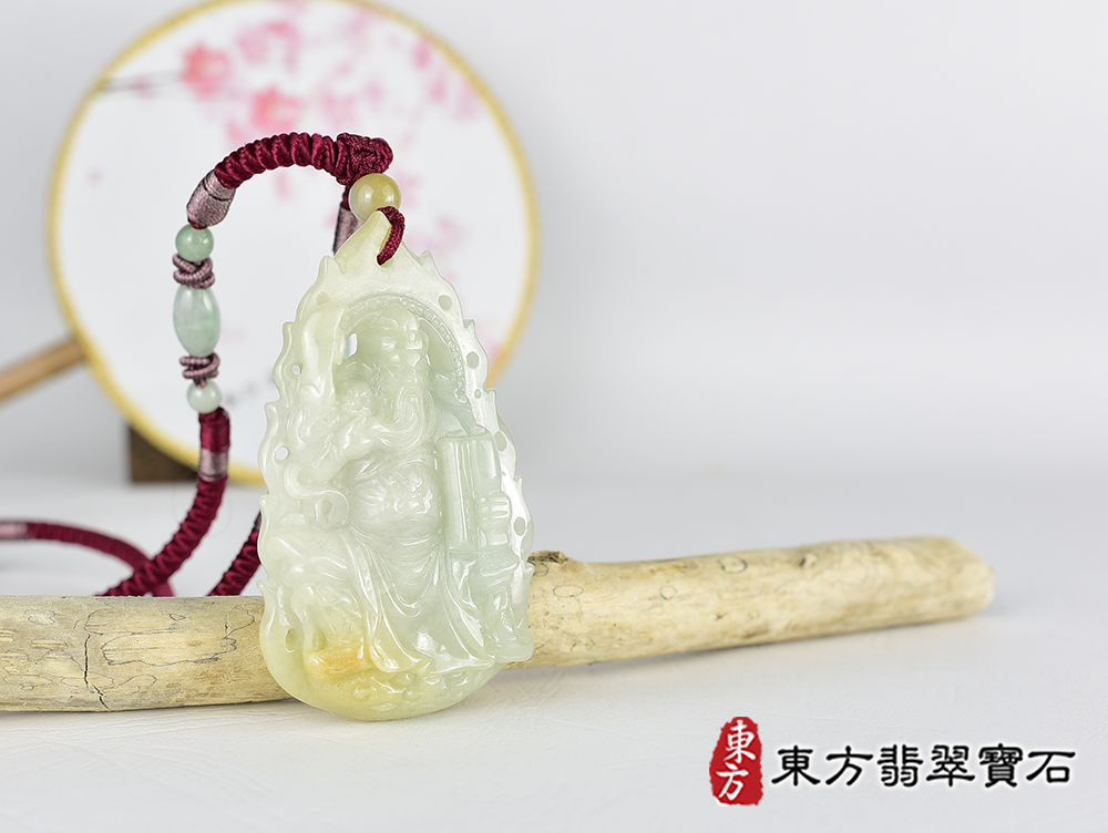 翡翠關公項鍊玉珮(關聖帝君:關公牌A貨翡翠關公玉珮、緬甸玉關公玉墜)。關公,KG778。客製化訂做各種翡翠關公吊墜玉珮項鍊。★附A貨翡翠雙證書 4.jpg