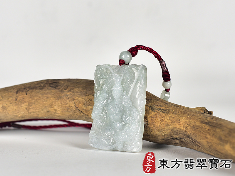 翡翠齊天大聖項鍊玉珮(齊天大聖:齊天大聖牌A貨翡翠齊天大聖玉珮、緬甸玉齊天大聖玉墜)。淡綠色糯種齊天大聖,KN274。客製化訂做各種翡翠齊天大聖吊墜玉珮項鍊。★附A貨翡翠雙證書 1.jpg