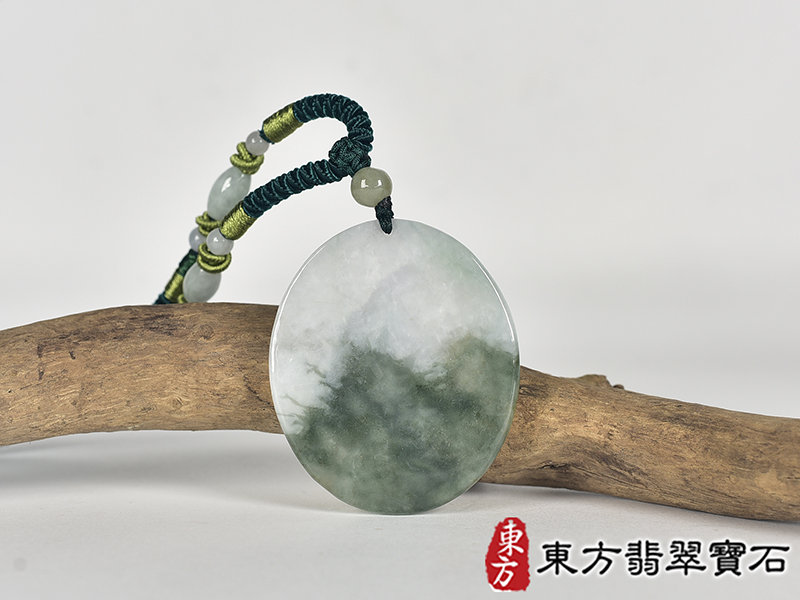 翡翠耶穌基督項鍊玉珮(耶穌基督:耶穌基督牌翡翠耶穌基督玉珮、緬甸玉耶穌基督玉墜)。耶穌基督,KN287。客製化訂做各種翡翠耶穌基督吊墜玉珮項鍊。★附A貨翡翠雙證書 3.jpg