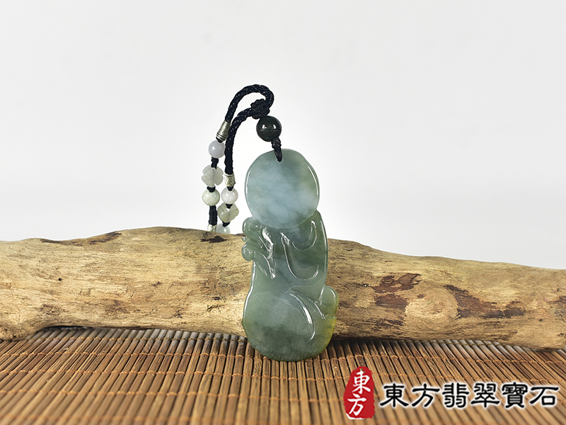翡翠媽祖項鍊玉珮(天上聖母:媽祖牌A貨翡翠媽祖玉珮、緬甸玉媽祖玉墜)。綠色糯種媽祖,MD313。客製化訂做各種翡翠媽祖吊墜玉珮項鍊。★附A貨翡翠雙證書 3.jpg