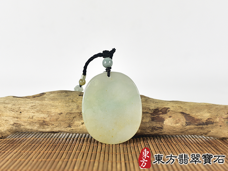 翡翠媽祖項鍊玉珮(天上聖母:媽祖牌A貨翡翠媽祖玉珮、緬甸玉媽祖玉墜)。綠色糯種媽祖,MD316。客製化訂做各種翡翠媽祖吊墜玉珮項鍊。★附A貨翡翠雙證書 3.jpg