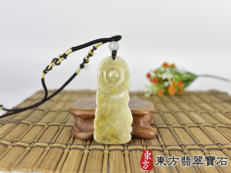 翡翠媽祖項鍊玉珮(天上聖母:媽祖牌A貨翡翠媽祖玉珮、緬甸玉媽祖玉墜)。綠色糯種媽祖,MD331。客製化訂做各種翡翠媽祖吊墜玉珮項鍊。★附A貨翡翠雙證書 3.jpg