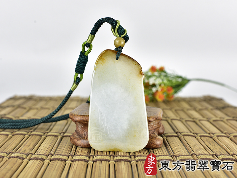 翡翠媽祖項鍊玉珮(天上聖母:媽祖牌A貨翡翠媽祖玉珮、緬甸玉媽祖玉墜)。綠色糯種媽祖,MD336。客製化訂做各種翡翠媽祖吊墜玉珮項鍊。★附A貨翡翠雙證書 3.jpg