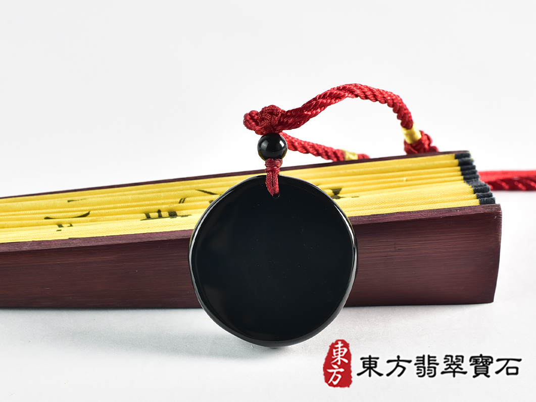 黑曜石貔貅項鍊玉珮(招財貔貅:貔貅牌黑曜石貔貅玉珮、黑曜石貔貅玉墜)。黑曜石貔貅,PF846。客製化訂做各種黑曜石貔貅吊墜玉珮項鍊。★東方翡翠寶石保證卡 3.jpg