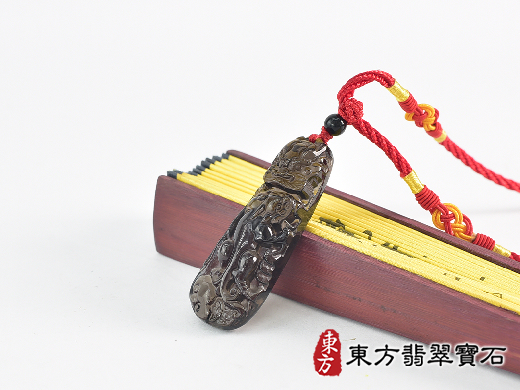 黑曜石貔貅項鍊玉珮(招財貔貅:貔貅牌黑曜石貔貅玉珮、黑曜石貔貅玉墜)。黑曜石貔貅,PF849。客製化訂做各種黑曜石貔貅吊墜玉珮項鍊。★東方翡翠寶石保證卡 2.jpg