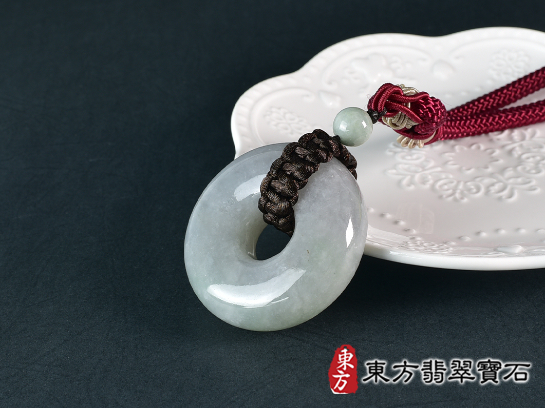 翡翠大平安扣項鍊玉珮(厚莊大塊料,平安富貴:平安扣牌A貨翡翠平安扣玉珮、緬甸玉平安扣玉墜)。糯種平安扣,PN464。客製化訂做各種翡翠平安扣吊墜玉珮項鍊。★附A貨翡翠雙證書 2.jpg