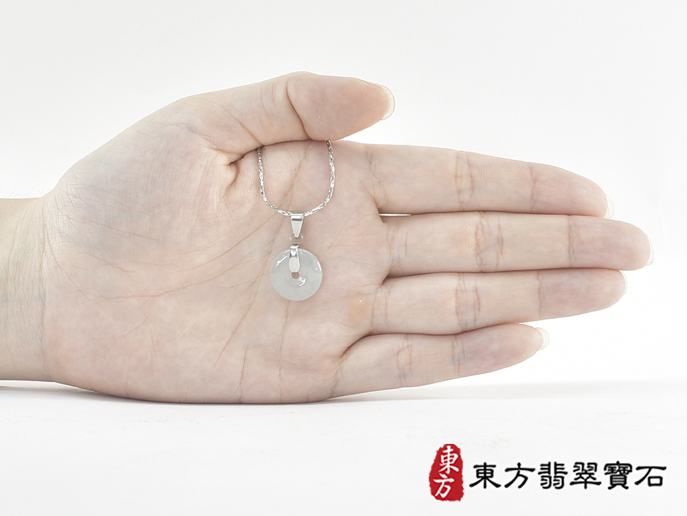 翡翠平安扣項鍊玉珮(平安富貴:平安扣牌A貨翡翠平安扣玉珮、緬甸玉平安扣玉墜)。糯豆種平安扣,PN594。客製化訂做各種翡翠平安扣吊墜玉珮項鍊。★附A貨翡翠雙證書 7.jpg