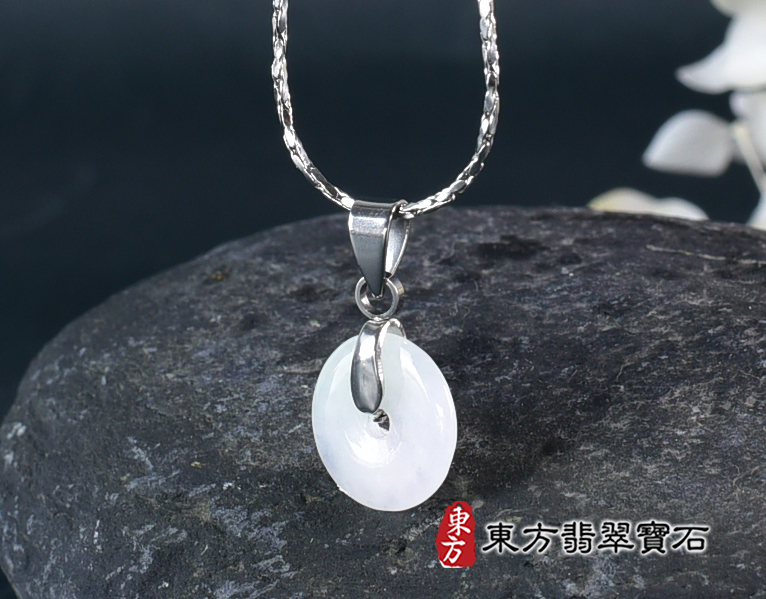 翡翠平安扣項鍊玉珮(平安富貴:平安扣牌A貨翡翠平安扣玉珮、緬甸玉平安扣玉墜)。糯豆種平安扣,PN599。客製化訂做各種翡翠平安扣吊墜玉珮項鍊。★附A貨翡翠雙證書 5.jpg