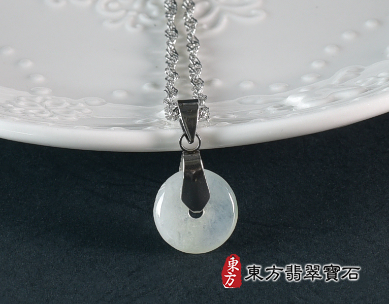 翡翠平安扣項鍊玉珮(平安富貴:平安扣牌A貨翡翠平安扣玉珮、緬甸玉平安扣玉墜)。糯豆種平安扣,PN607。客製化訂做各種翡翠平安扣吊墜玉珮項鍊。★附A貨翡翠雙證書 1.jpg