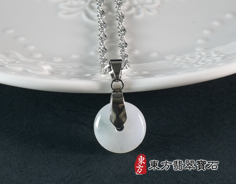 翡翠平安扣項鍊玉珮(平安富貴:平安扣牌A貨翡翠平安扣玉珮、緬甸玉平安扣玉墜)。糯豆種平安扣,PN609。客製化訂做各種翡翠平安扣吊墜玉珮項鍊。★附A貨翡翠雙證書 3.jpg