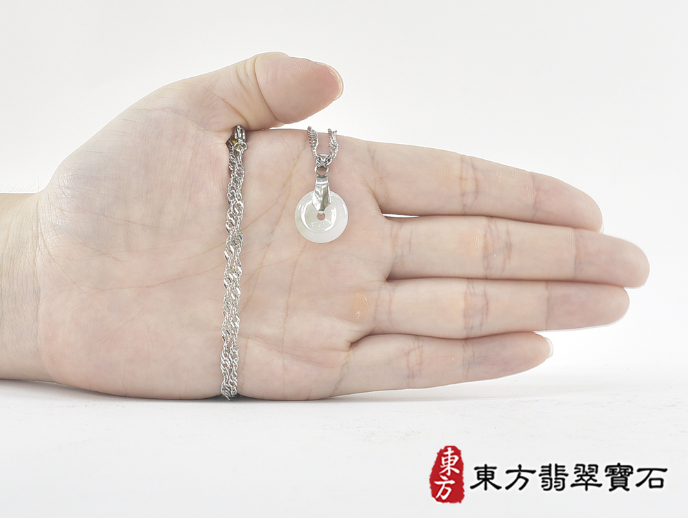 翡翠平安扣項鍊玉珮(平安富貴:平安扣牌A貨翡翠平安扣玉珮、緬甸玉平安扣玉墜)。糯豆種平安扣,PN609。客製化訂做各種翡翠平安扣吊墜玉珮項鍊。★附A貨翡翠雙證書 5.jpg