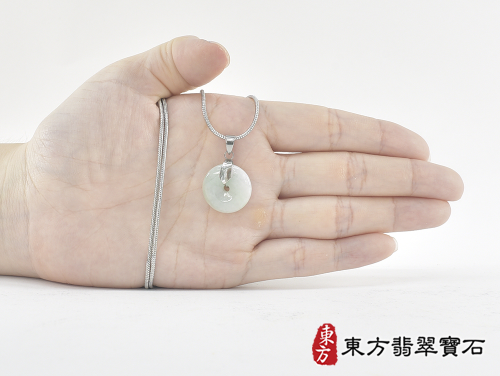 翡翠平安扣項鍊玉珮(平安富貴:平安扣牌A貨翡翠平安扣玉珮、緬甸玉平安扣玉墜)。糯豆種平安扣,PN613。客製化訂做各種翡翠平安扣吊墜玉珮項鍊。★附A貨翡翠雙證書 6.jpg