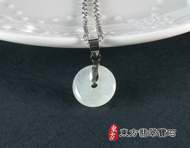 翡翠平安扣項鍊玉珮(平安富貴:平安扣牌A貨翡翠平安扣玉珮、緬甸玉平安扣玉墜)。糯豆種平安扣,PN691。客製化訂做各種翡翠平安扣吊墜玉珮項鍊。★附A貨翡翠雙證書 2.jpg