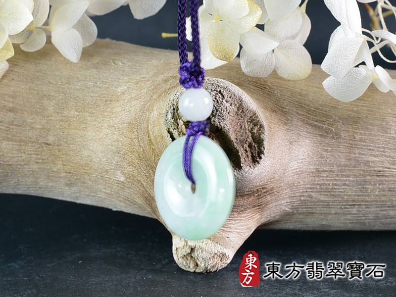 (已售出勿下標,可訂做)翡翠平安扣項鍊玉珮(平安富貴:平安扣牌A貨翡翠平安扣玉珮、緬甸玉平安扣玉墜)。糯豆種平安扣,PN693。客製化訂做各種翡翠平安扣吊墜玉珮項鍊。★附A貨翡翠雙證書 2.jpg