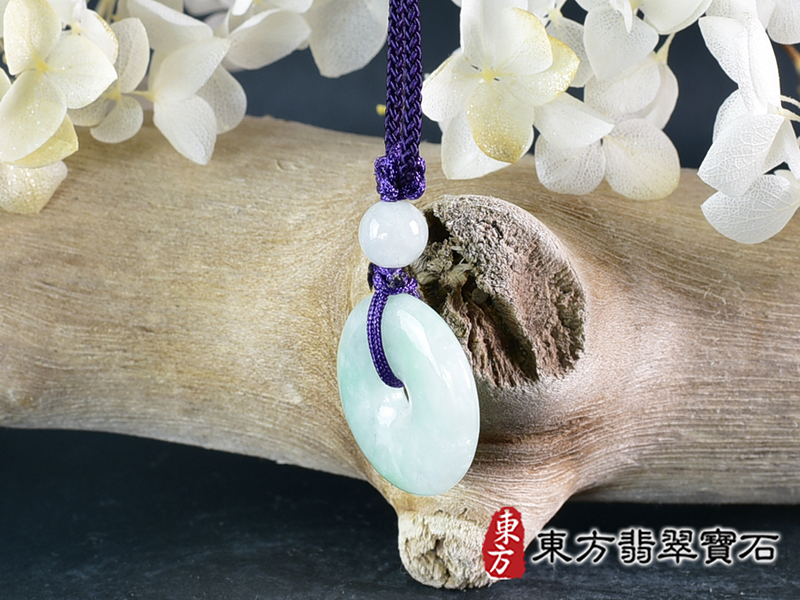 (已售出勿下標,可訂做)翡翠平安扣項鍊玉珮(平安富貴:平安扣牌A貨翡翠平安扣玉珮、緬甸玉平安扣玉墜)。糯豆種平安扣,PN693。客製化訂做各種翡翠平安扣吊墜玉珮項鍊。★附A貨翡翠雙證書 3.jpg