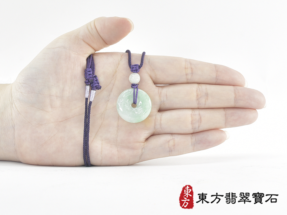 (已售出勿下標,可訂做)翡翠平安扣項鍊玉珮(平安富貴:平安扣牌A貨翡翠平安扣玉珮、緬甸玉平安扣玉墜)。糯豆種平安扣,PN693。客製化訂做各種翡翠平安扣吊墜玉珮項鍊。★附A貨翡翠雙證書 7.jpg