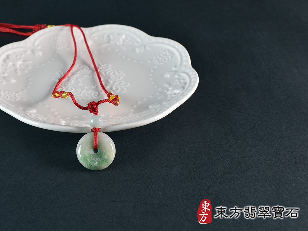 翡翠平安扣項鍊玉珮(平安富貴:平安扣牌A貨翡翠平安扣玉珮、緬甸玉平安扣玉墜)。糯豆種平安扣,PN705。客製化訂做各種翡翠平安扣吊墜玉珮項鍊。★附A貨翡翠雙證書 4.jpg